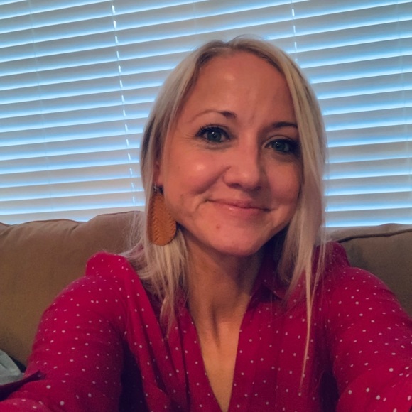 Meet your Posher, Mandy - Picture 1 of 1